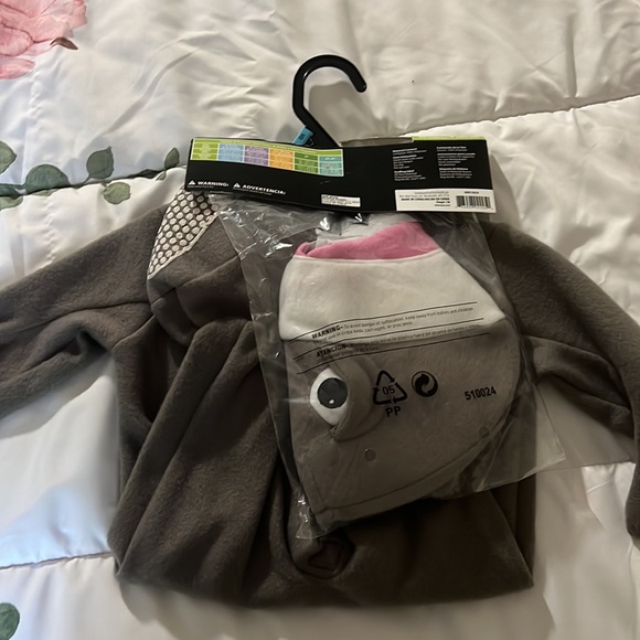 Shark infant Halloween costume NWT Jaws Tiburon 0-6 months - Picture 2 of 5